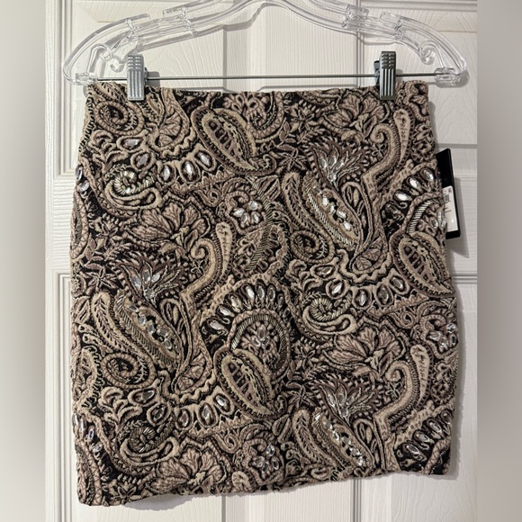 Guess beaded crystal embellished paisley Mini skirt NWT size 6 - Picture 10 of 16